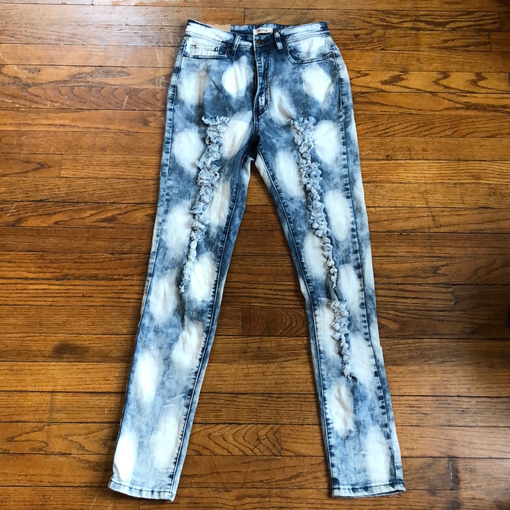 Spotted Acid Wash High-Waist Jeans